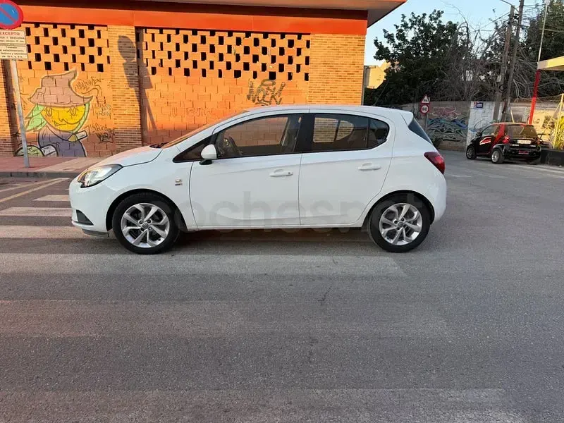Usado Opel Corsa 90 CV (66 kW) 2019 Blanco Utilitario