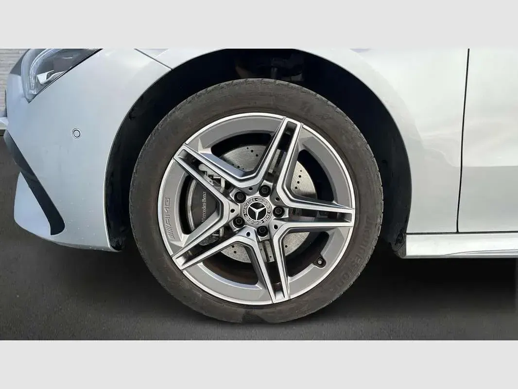 Usado Mercedes CLA250e 120 CV (88 kW) 2025 Berlina
