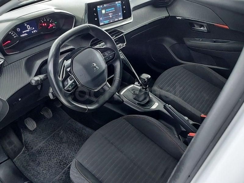 Usado Peugeot 208 Active 100 CV (73 kW) 2021 Blanco Utilitario