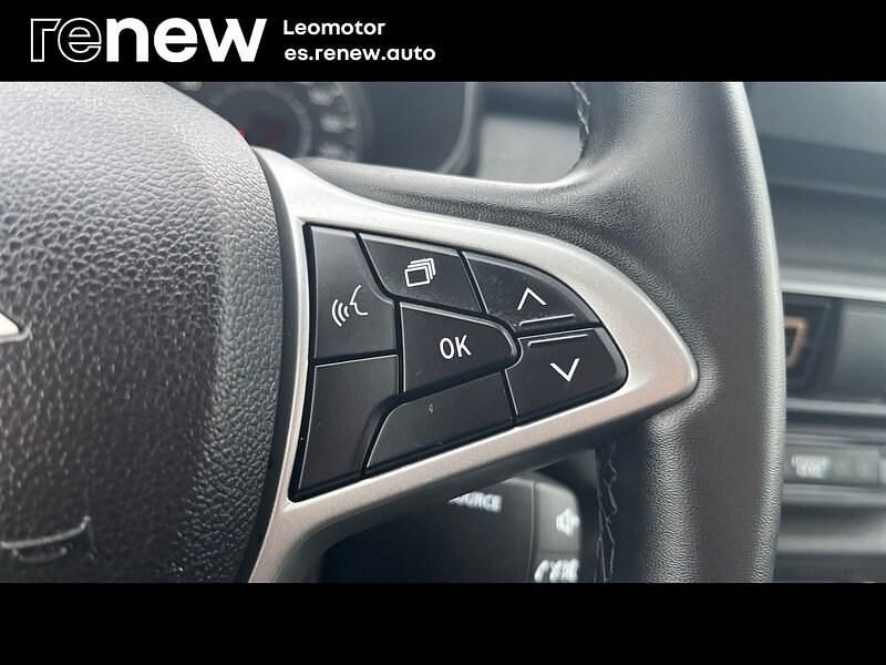 Usado Dacia Sandero Extreme 100 CV (73 kW) 2025 Verde Berlina