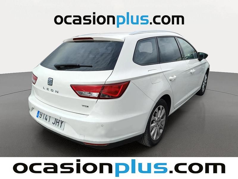 Usado Seat Leon Style 105 CV (77 kW) 2015 Blanco Utilitario