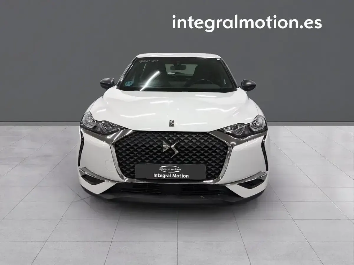 Usado DS Automobiles DS3 Crossback Chic 110 CV (80 kW) 2021 Blanco SUV
