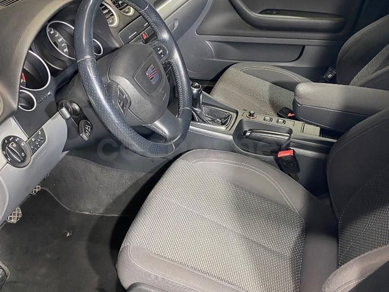 Usado Seat Exeo Reference 143 CV (105 kW) 2012 Beige Berlina