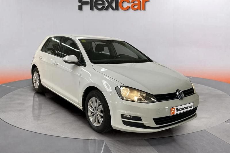 Blanco Usado 2016 VW Golf VII Advance Berlina | 11.490 € (Super precio) - Imagen 1/4