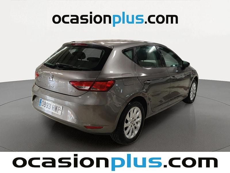 Usado Seat Leon Style 105 CV (77 kW) 2014 Gris Utilitario