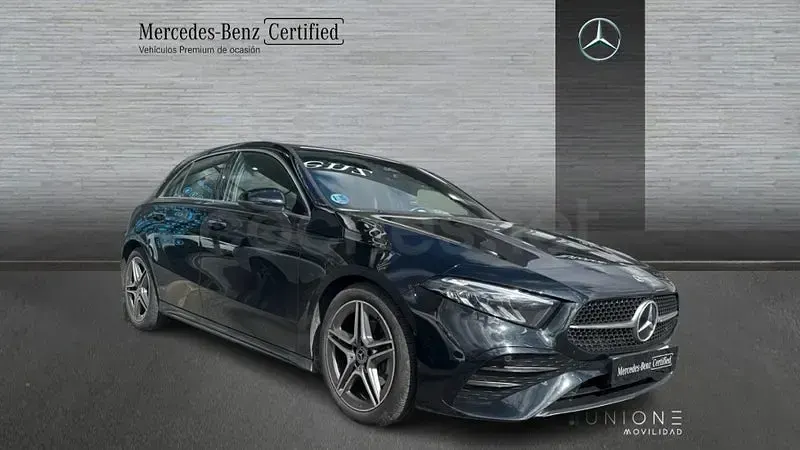 Usado Mercedes A180 136 CV (100 kW) 2025 Negro Berlina