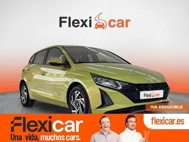 Verde Usado 2024 Hyundai i20 Utilitario | 14.390 € (Buen precio) - Imagen 1/4