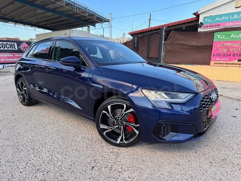 Usado Audi A3 116 CV (85 kW) 2021 Azul Berlina