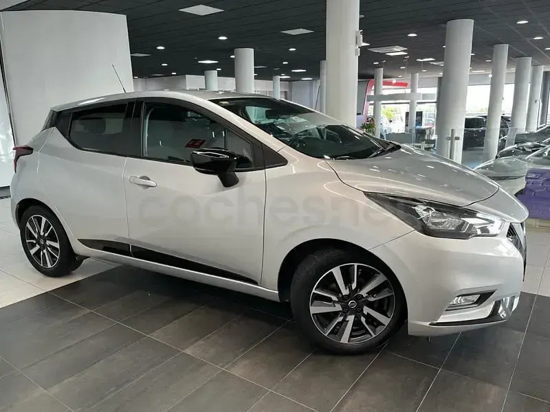 Usado Nissan Micra 92 CV (67 kW) 2021 Gris / plata Utilitario