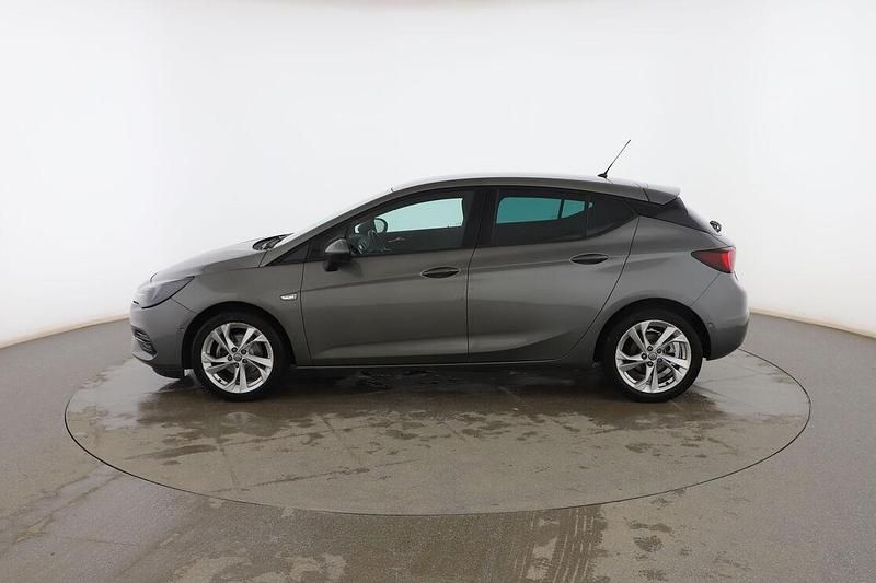 Usado Opel Astra GS Line 110 CV (80 kW) 2021 Gris Berlina