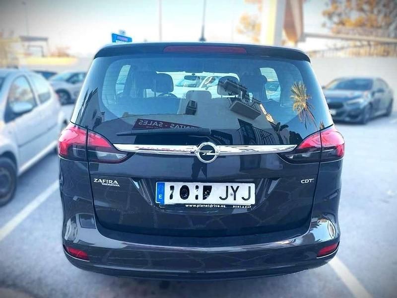 Usado Opel Zafira Selective 120 CV (88 kW) 2017 Gris Monovolumen