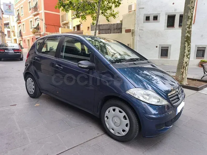 Usado Mercedes A150 Classic 95 CV (69 kW) 2005 Azul Monovolumen