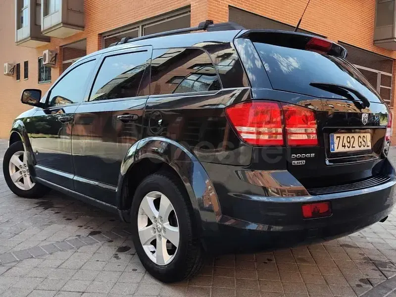 Usado Dodge Journey SE 140 CV (102 kW) 2010 Negro SUV
