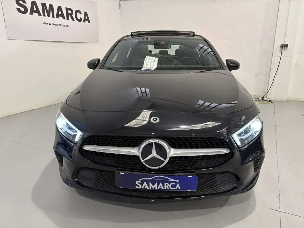 Usado Mercedes A250 218 CV (160 kW) 2021 Negro Utilitario