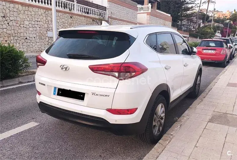 Usado Hyundai Tucson 115 CV (84 kW) 2016 Blanco SUV