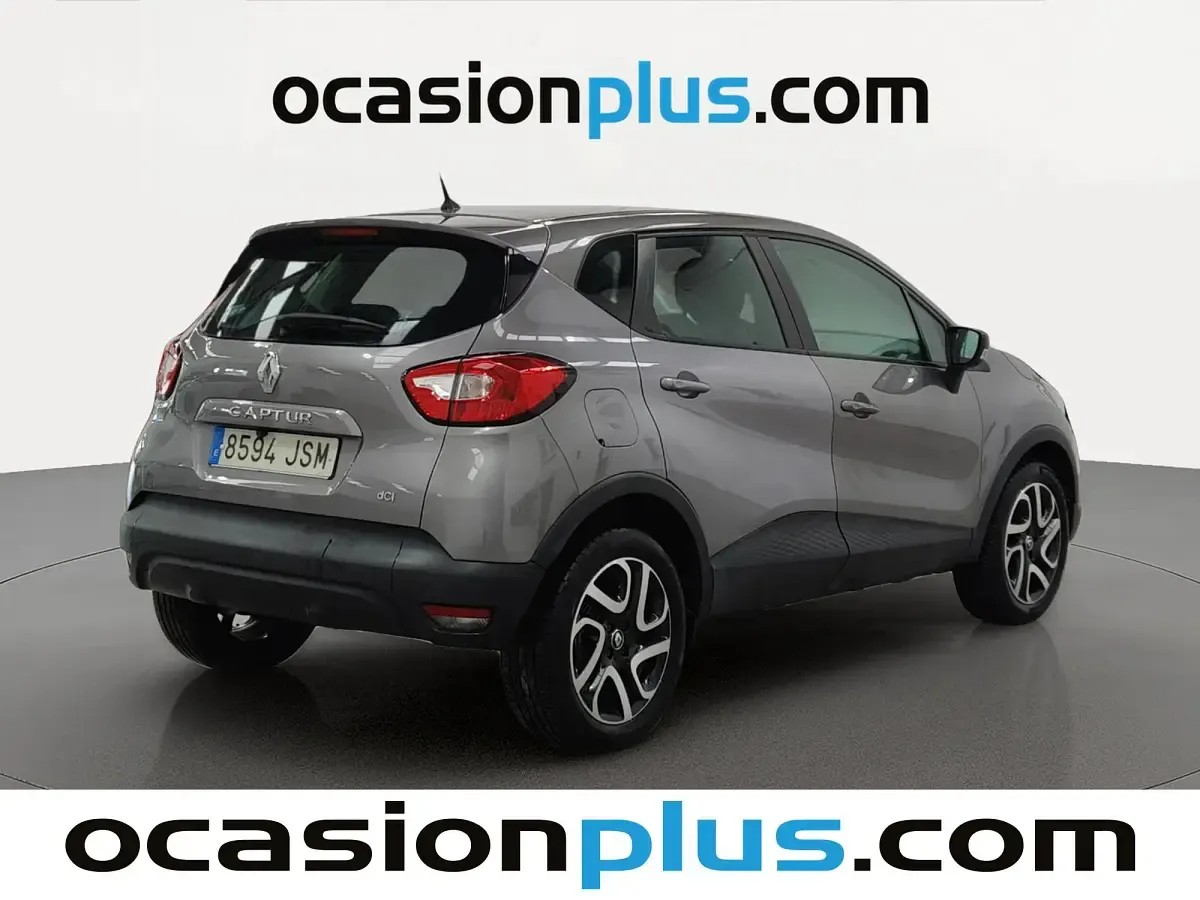 Usado Renault Captur Intens 90 CV (66 kW) 2016 Gris SUV