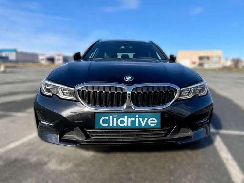 Usado BMW 320e 163 CV (119 kW) 2022 Negro Familiar