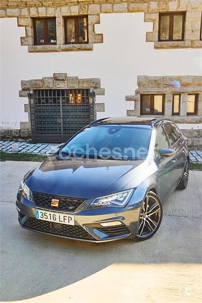 Gris / plata Usado 2020 Cupra Leon Familiar | 25.500 € (Buen precio) - Imagen 1/4