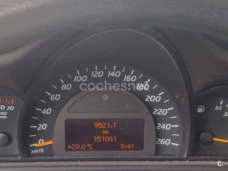 Gris / plata Usado 2001 Mercedes C200 Berlina | 4999 € (Precio justo) - Imagen 1/4