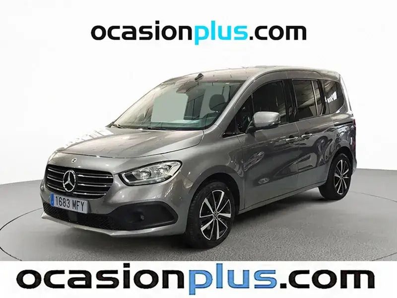 Gris plata Usado 2023 Mercedes 180 Berlina | 24.446 € (Buen precio) - Imagen 1/4