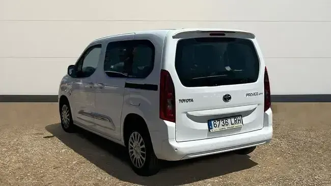 Usado Toyota Proace Verso Active 110 CV (80 kW) 2021 Blanco Familiar