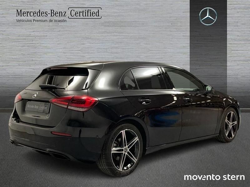 Usado Mercedes A180 Progressive 116 CV (85 kW) 2019 Negro Utilitario