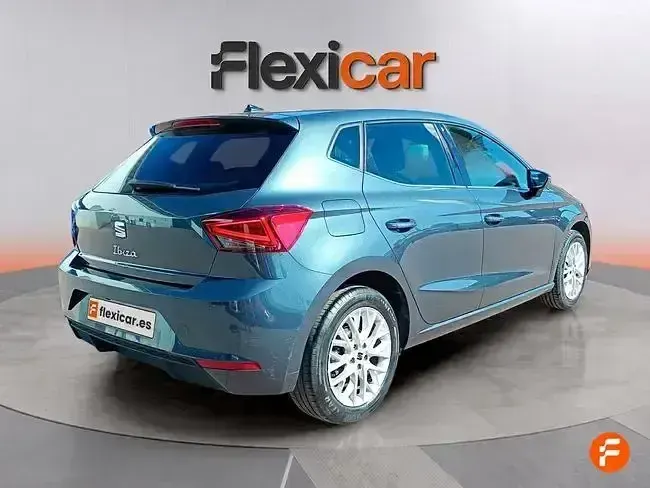 Usado Seat Ibiza XCELLENCE 115 CV (84 kW) 2024 Gris Utilitario