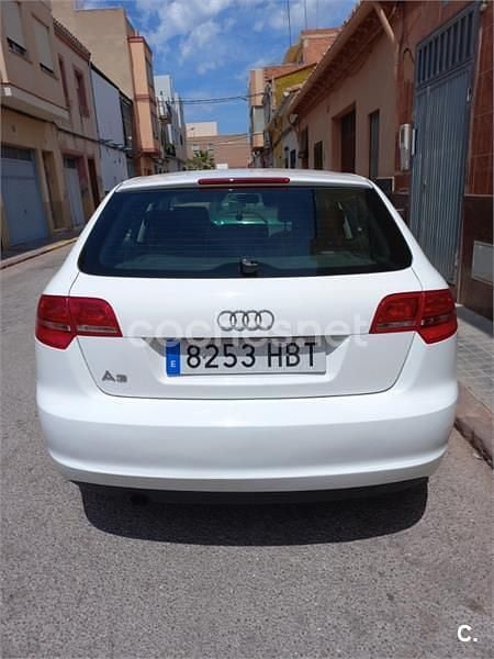 Blanco Usado 2013 Audi A3 Ambiente Berlina | 8000 € (Buen precio) - Imagen 1/4
