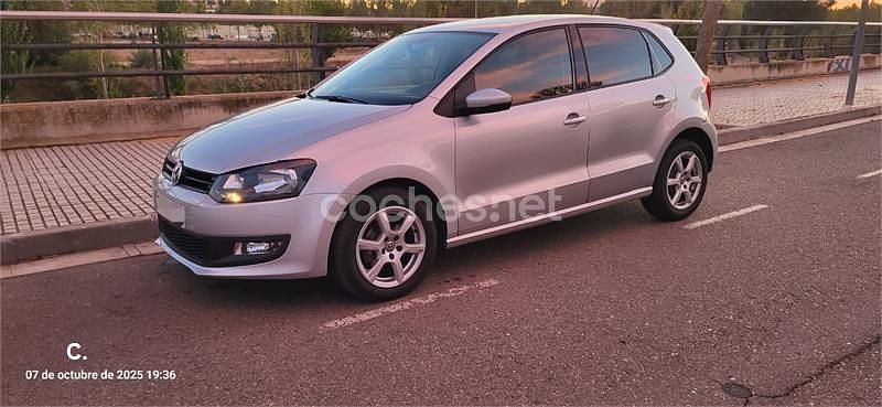 Gris / plata Usado 2012 VW Polo Advance Berlina | 5600 € (Precio justo) - Imagen 1/4
