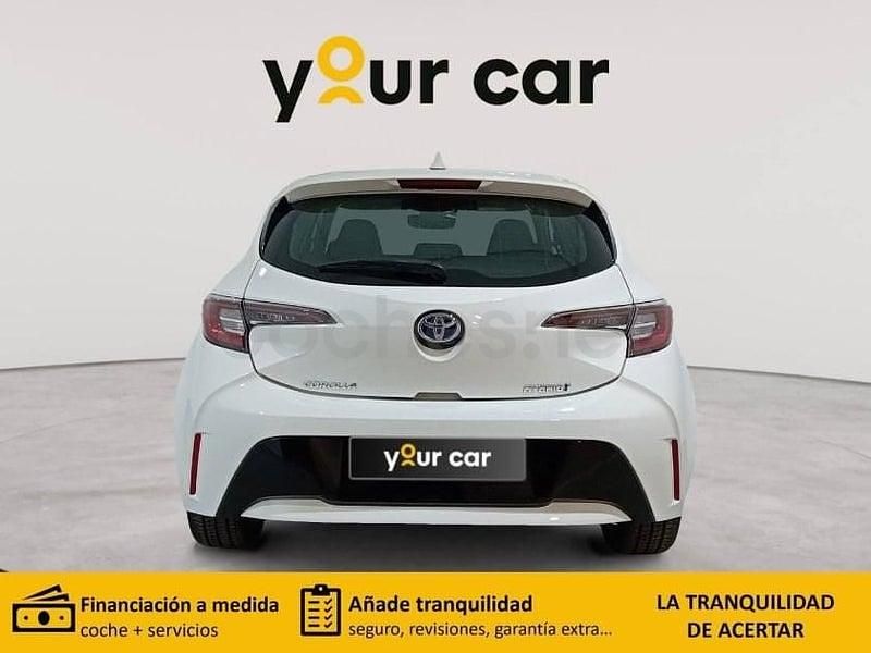 Usado Toyota Corolla Active 122 CV (89 kW) 2021 Blanco Berlina