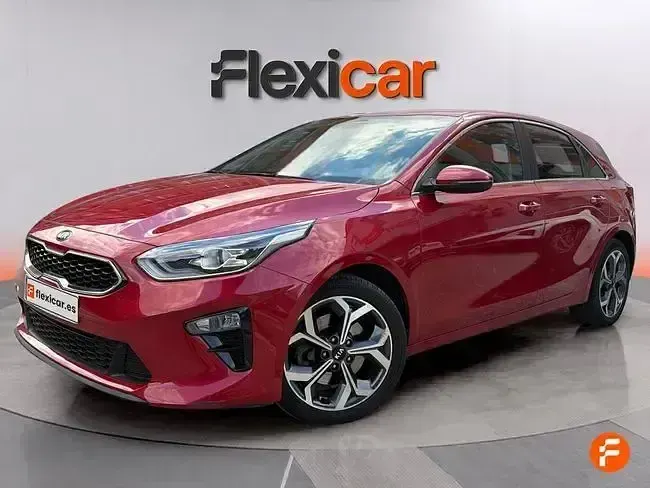 Usado Kia Ceed 136 CV (100 kW) 2021 Rojo Utilitario