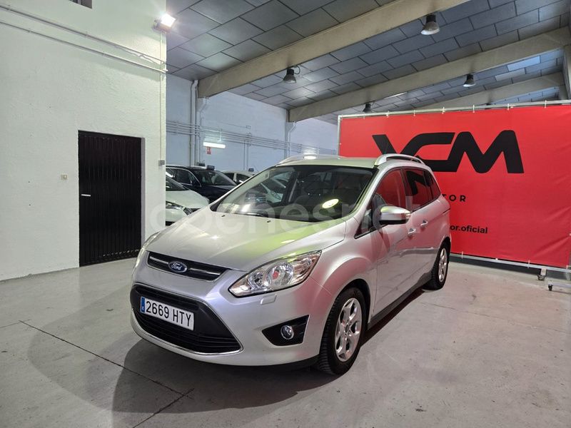 Gris / plata Usado 2013 Ford Grand C-Max Trend Monovolumen | 6990 € - Imagen 1/4