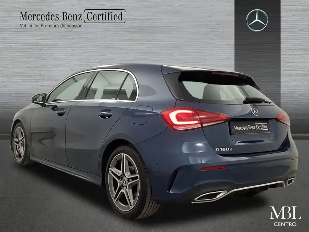 Usado Mercedes A180 Progressive 116 CV (85 kW) 2021 Azul denim metalizado