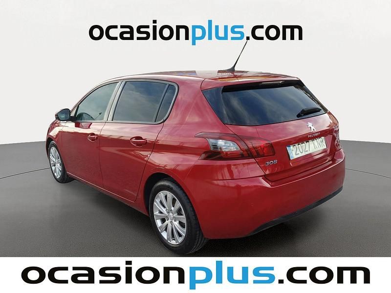 Usado Peugeot 308 Style 131 CV (96 kW) 2018 Rojo Utilitario