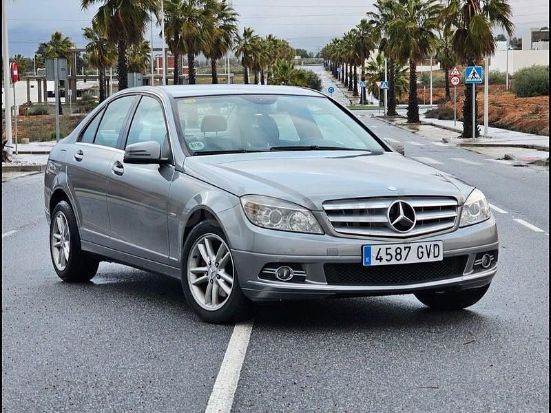 Usado Mercedes C220 Edition 170 CV (125 kW) 2011 Gris / plata Berlina