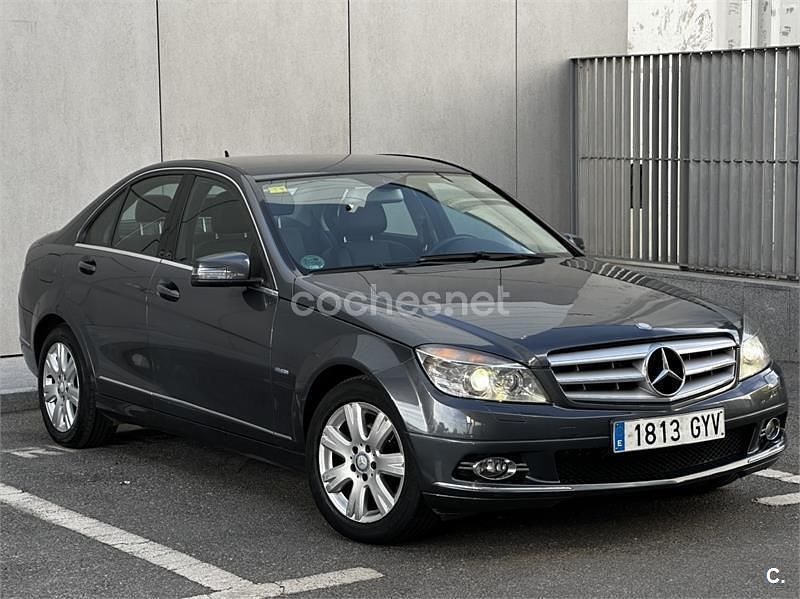 Usado Mercedes C200 Elegance 184 CV (135 kW) 2010 Gris / plata Familiar