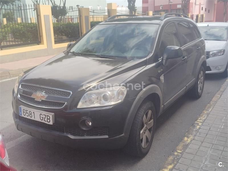 Usado Chevrolet Captiva LS 127 CV (93 kW) 2008 Negro SUV