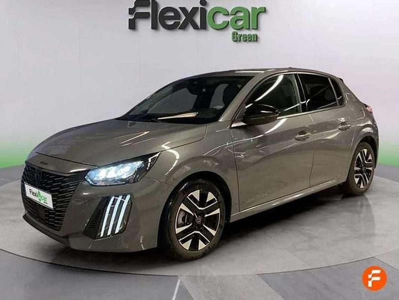 Usado Peugeot 208 Allure 101 CV (74 kW) 2025 Gris Utilitario