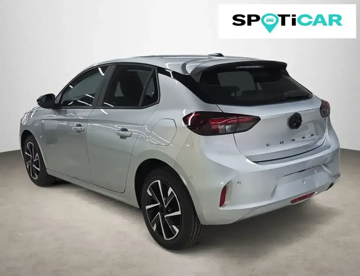 Nuevo Opel Corsa 100 CV (73 kW) 2026 Gris Utilitario