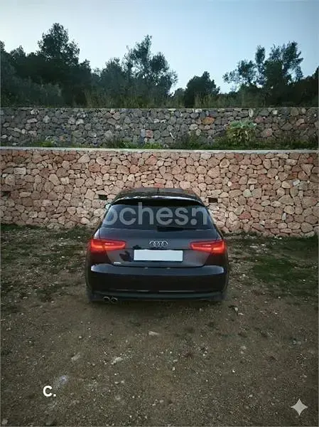Usado Audi A3 Ambition 150 CV (110 kW) 2012 Negro Utilitario
