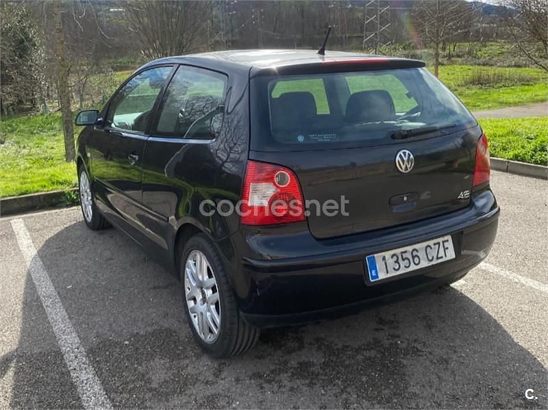 Usado VW Polo GT 100 CV (73 kW) 2004 Negro Utilitario