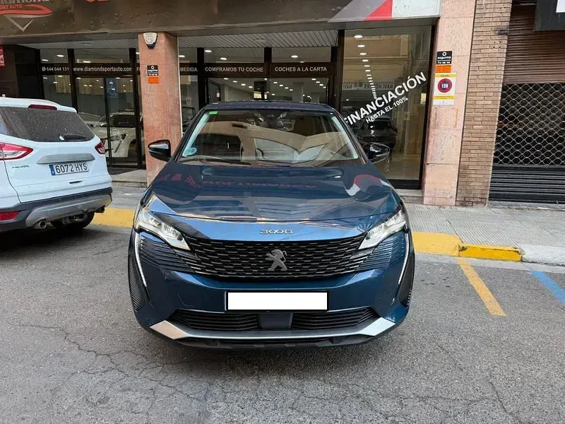 Usado Peugeot 3008 Active 130 CV (95 kW) 2022 Azul SUV