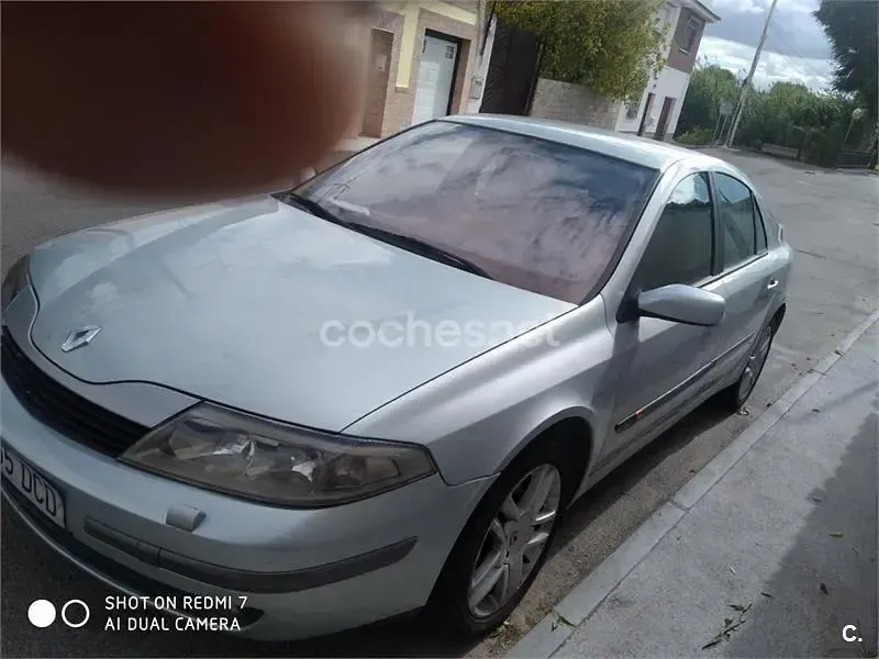 Usado Renault Laguna II Privilege 120 CV (88 kW) 2004 Beige Berlina