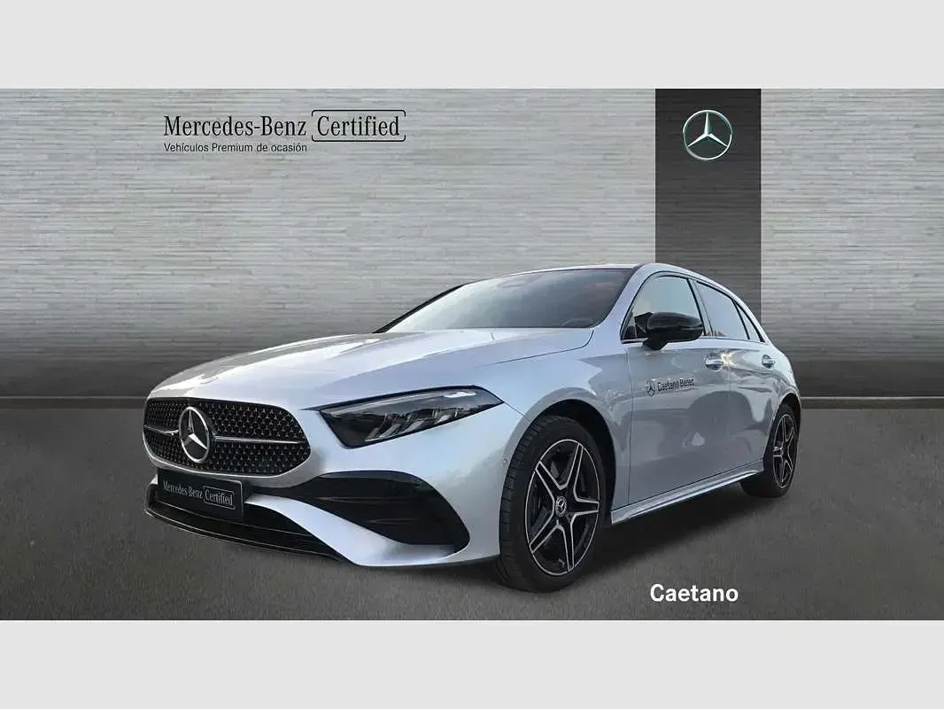 Usado Mercedes A250 218 CV (160 kW) 2025 Plateado Berlina