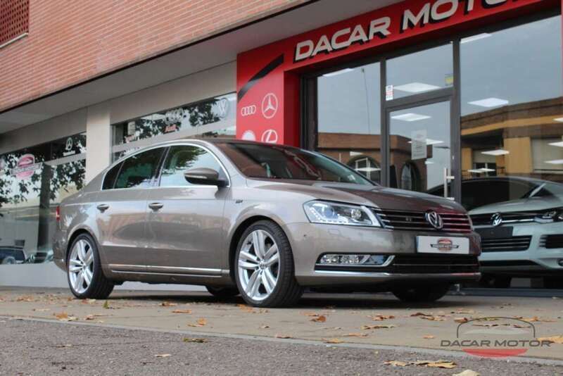 Marrón Usado 2011 VW Passat Highline Berlina | 17.950 € - Imagen 1/4