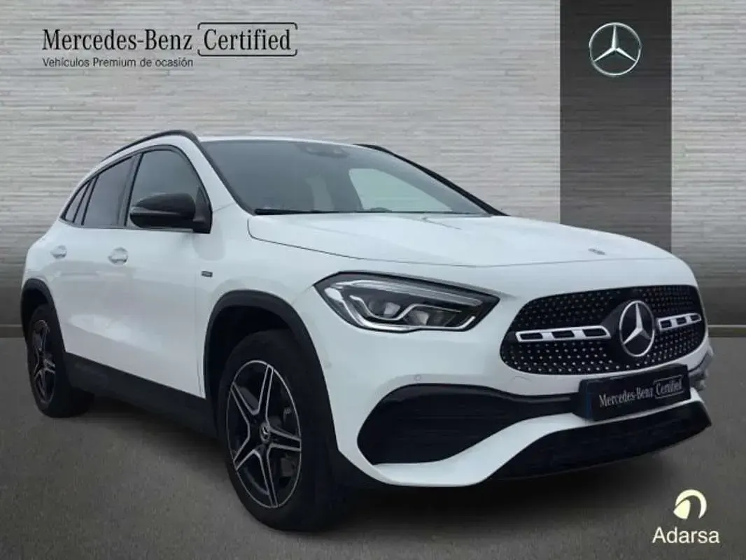 Usado Mercedes GLA250 AMG line 160 CV (117 kW) 2021 SUV