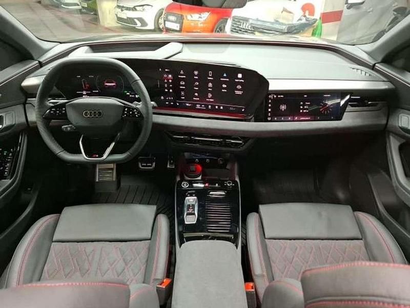 Usado Audi e-tron S-Line 284 kW (387 CV) 2025 Negro SUV