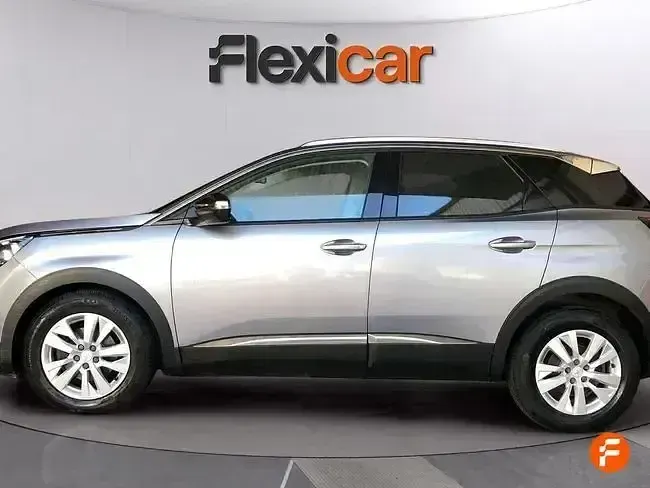 Usado Peugeot 3008 Style 130 CV (95 kW) 2020 Gris SUV