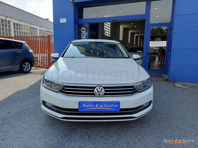 Usado VW Passat Advance 150 CV (110 kW) 2016 Blanco Familiar