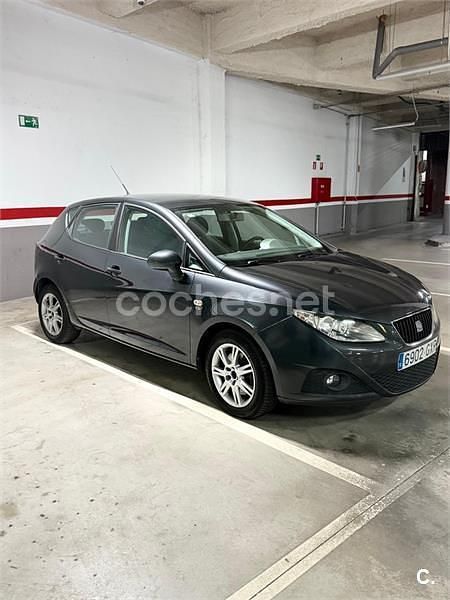 Gris / plata Usado 2010 Seat Ibiza Style Berlina | 4500 € (Buen precio) - Imagen 1/4